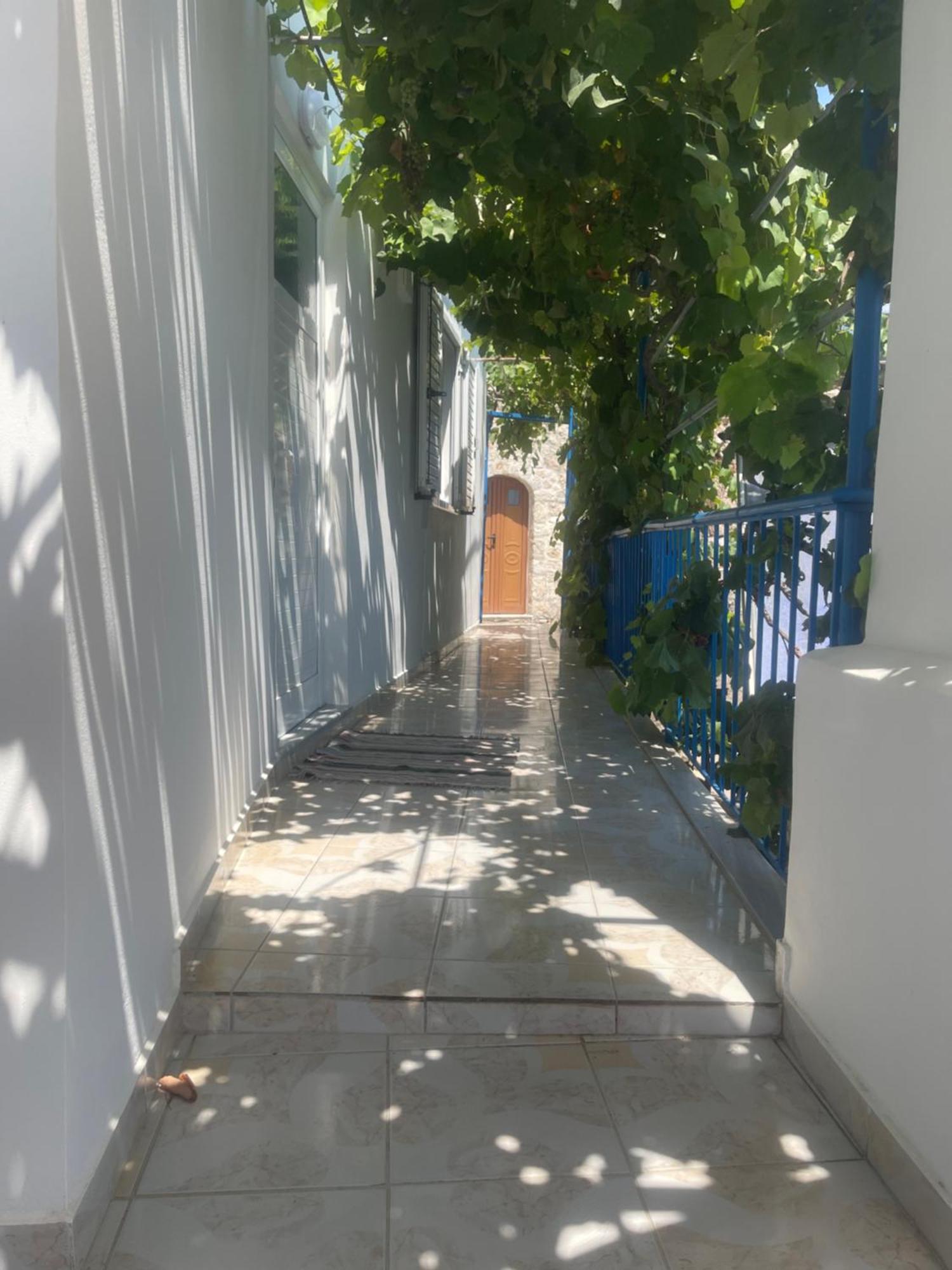 Villa Ksanthi Himare Exterior photo